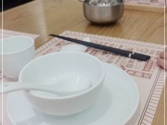 -顺风汤馆·广府粤菜(江宸天街店)