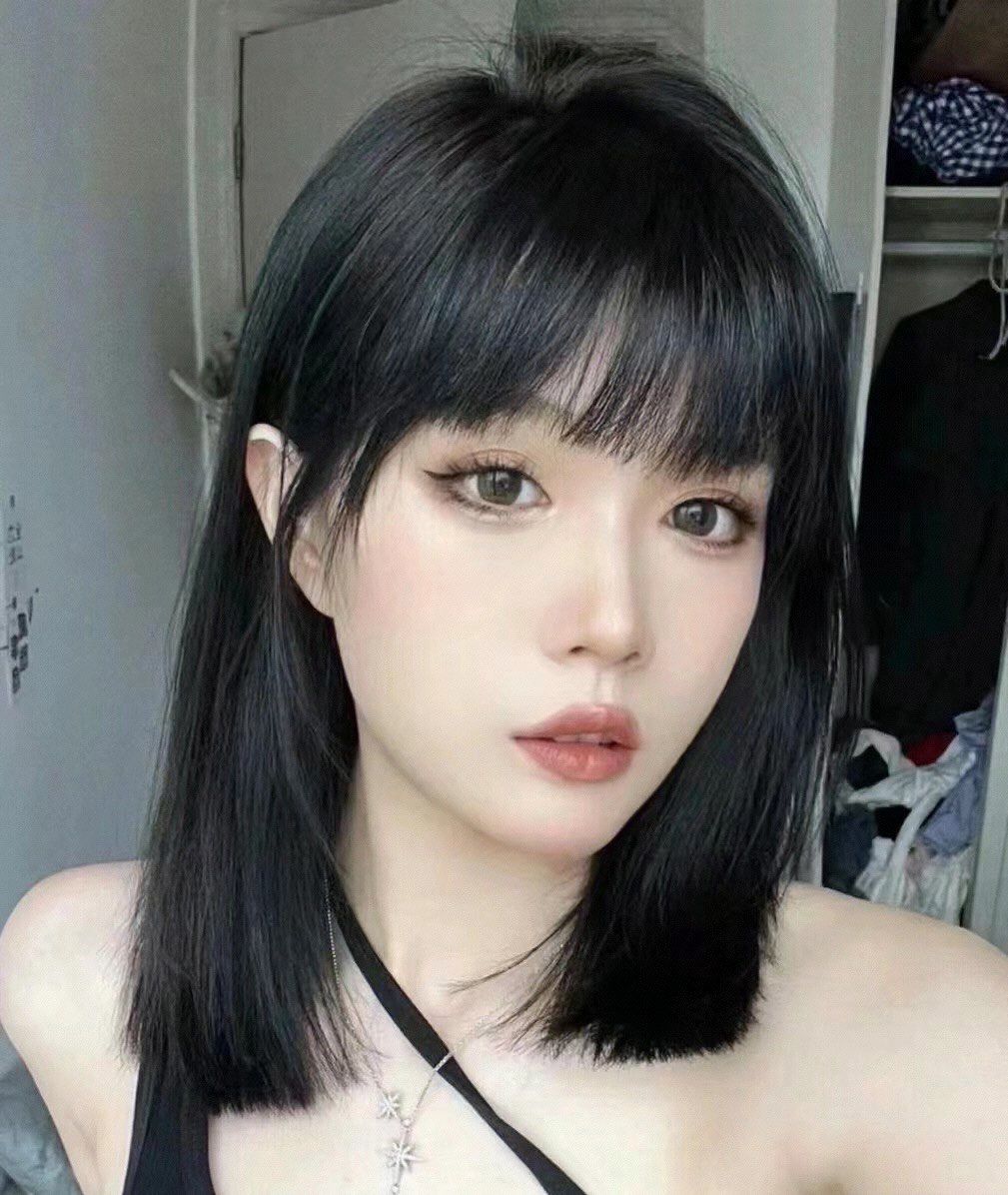 过肩锁骨发发型