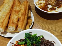 -三好食堂(煎饺·馄饨·肉饼米线·盛世广场店)