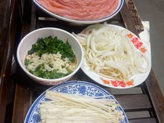 千丝黄喉-萍姐火锅·公路夜市(南京新街口店)