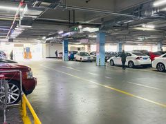 -大润发杨浦店-停车场
