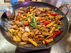 -富正毅三下锅·湘西韵味(天门山索道店)