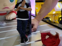 -泡泡玛特POPMART(上海环球港店)