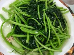 清炒地瓜叶-小辣妹川味海鲜加工店(第一市场椰风巷店)