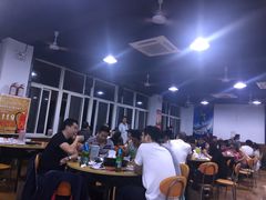 大堂-皖北巫氏三胖地锅鸡(长淮总店)