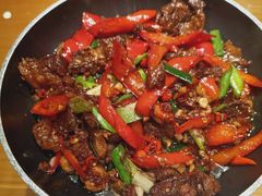 坛子辣椒肉炒肉-尚禾厨·湘菜馆(步行街店)