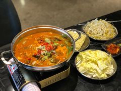辛牛骨火锅-KCOOKING概念韩餐(世茂52+店)