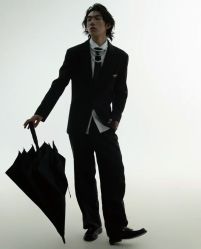 -变画·发型STUDIO