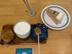 -默迹咖啡馆