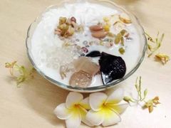 -海口骑楼小吃街