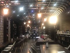 -钟书阁(松江泰晤士小镇店)