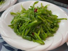 -泸沽肴(泸沽湖大洛水村农村信用社旁店)