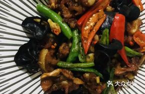 Double Pepper Stir-fried Pork Ribs