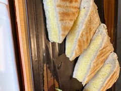 青稞小米饼-品味泸沽湖•民族特色菜(大落水店)