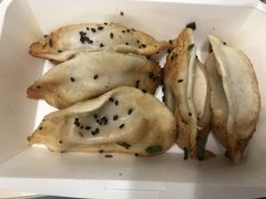 特色锅贴-香山胡记吴江路生煎(灵山路店)