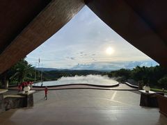 -勐巴拉云顶餐厅