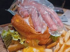 奥特曼牛肉汉堡-Magnet磁食(愚园路店)