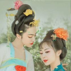 -盘子女人坊古装写真摄影(厦门总店)