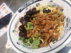 -黑白电视长沙小吃(悦汇城店)