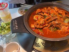 -徐记小怪兽肉蟹煲(中央大街店)