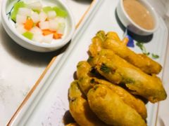 咸蛋黄四季豆-初蓉丨遇见新川菜(亲贤街荣耀店)