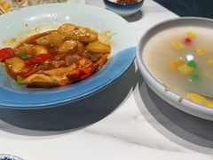 -三江源美食城