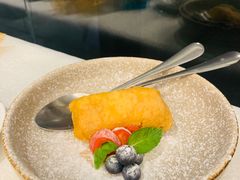炸榴莲配野莓-新加坡珍宝海鲜JUMBO Seafood(西安skp店)