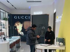 -J-Optical佳视明眼镜·蔡司视觉(青岛金茂览秀城店)