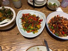 香芹炒黄牛肉-佬湘楼·27年湘菜(天河都市广场店)