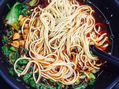 -丽影重庆小面(定西路店)