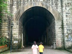 -石井坡(地铁站)