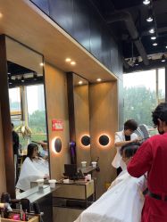-韩国李知恩形象设计