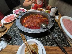 -杨肥肠火锅大排档(火车站花园店)