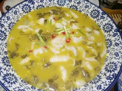 -东口码头·烧鸽子·鱼头泡饼·地方菜(金鹰悦城店)