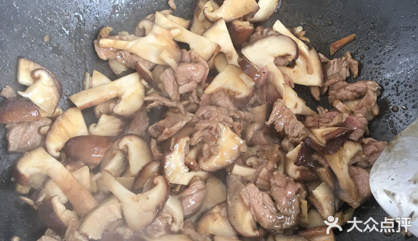 牛肉炒香菇 简单又好吃