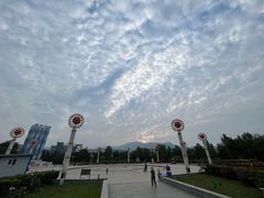 -滨河世纪广场公园