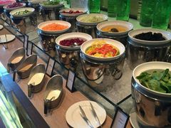 自助调料区-富力希尔顿酒店·地阔自助餐厅