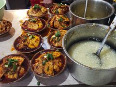 -董哥山城碗碗香(美专校街店)