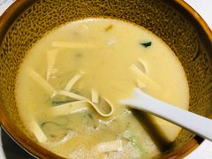 老济南甜沫-闫府私房菜·百年鲁菜(恒隆店)