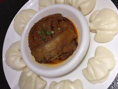 -万重锦·人文川菜馆(骡马市店)