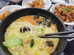-桥香园过桥米线(国贸店)