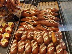 -Dough&Joe团憩(瑞虹天地月亮湾店)