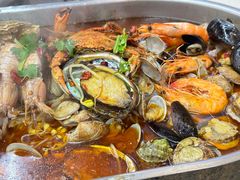 -老东镇啤酒屋海鲜加工·蒸汽海鲜·海鲜烧烤(台东店)