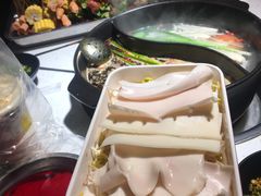 -钢管厂五区小郡肝串串香(奥克斯广场锦城万达店)