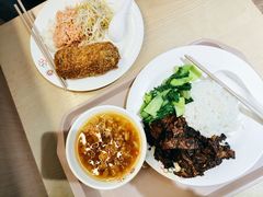 梅菜扣肉饭-北大家园食堂