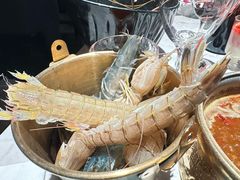 -雍容荟帝王蟹活龙虾展台自助(IFS黑金店)