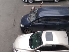 -成都假日Sunshine酒店（锦里衣冠庙地铁站店）-停车场