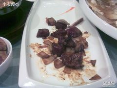 黑椒牛肉粒-御花园·粤菜·海鲜火锅(中山公园店)