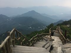 -罗田薄刀峰风景区