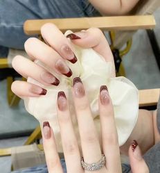 -悦指间美甲美睫